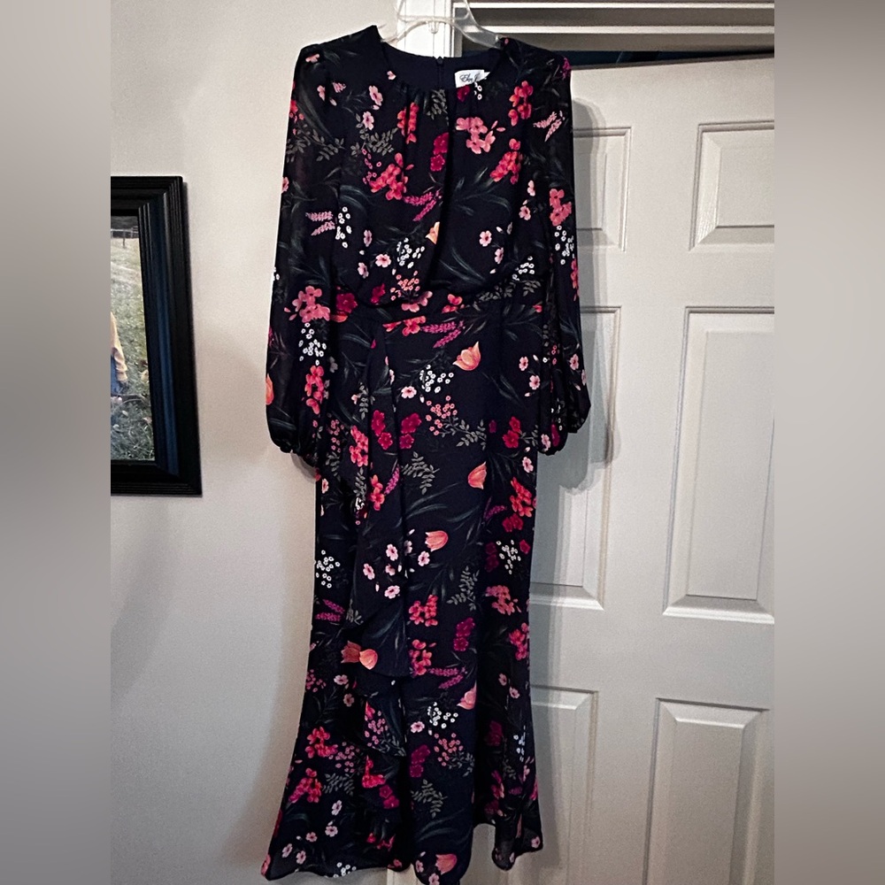 Size 8 ElizaJ long flowered dress.  Worn once.